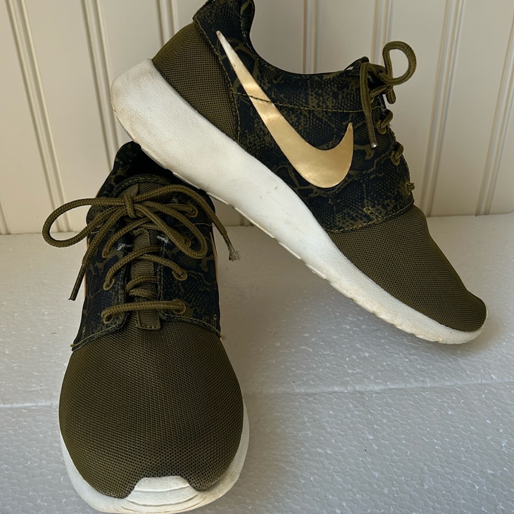 Nike Army Green/Camo with Gold Women's Sneakers